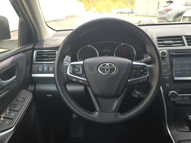 Used 2017 White Toyota XSE image 11