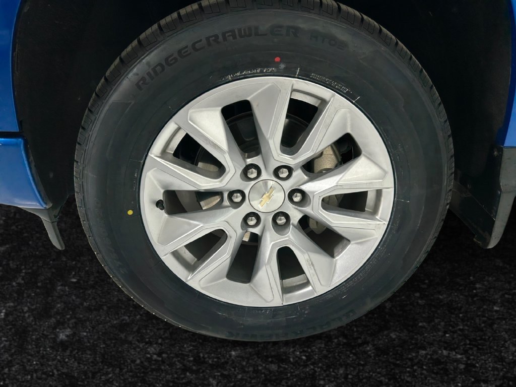 Used 2023 Blue Chevrolet Custom image 23