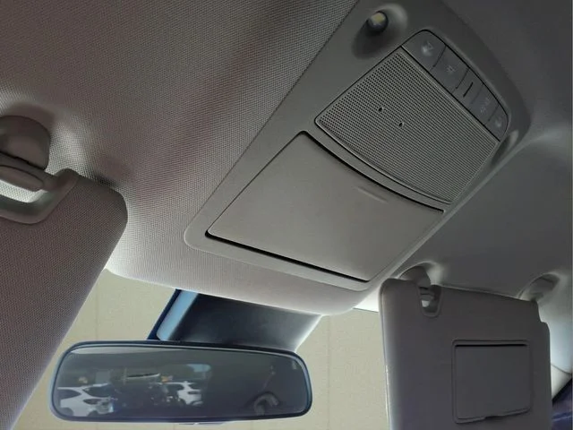 Used 2019 White Nissan SV image 26
