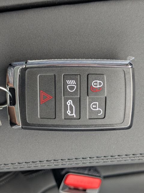 New 2026 Batumi Gold Land Rover Dynamic SE image 30