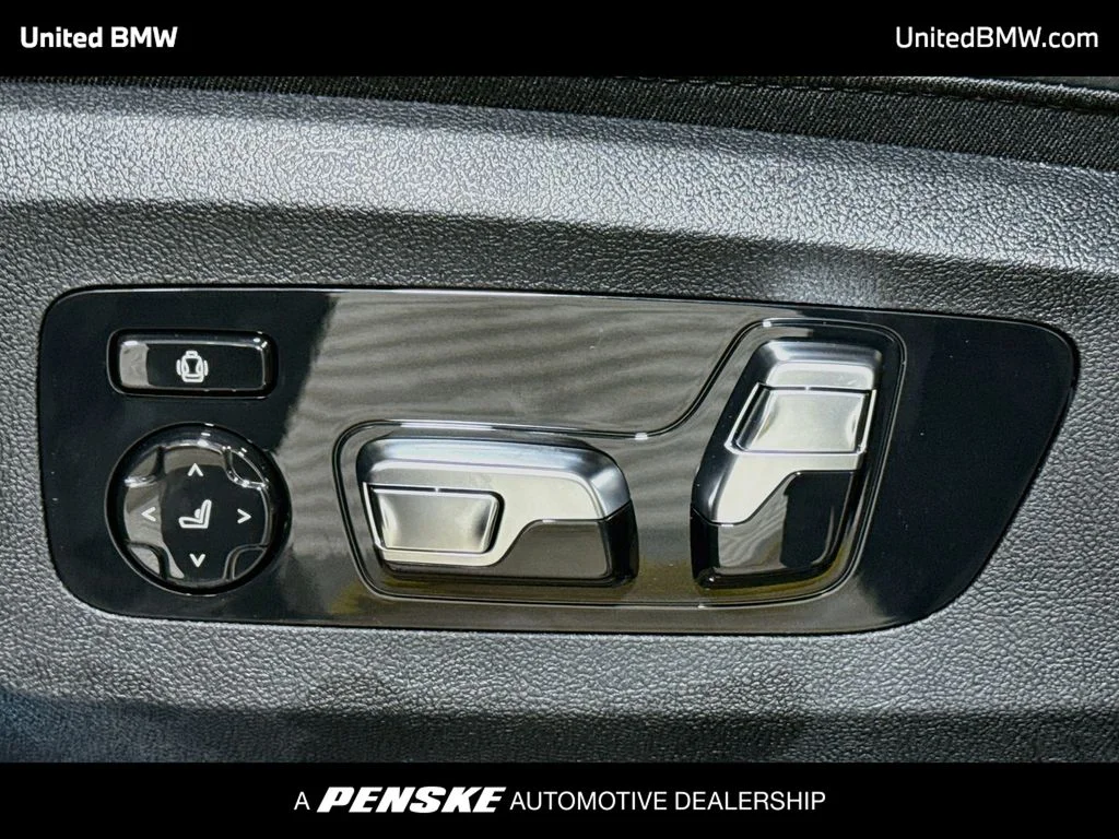 New 2026 Gray Metallic BMW xDrive40i image 4