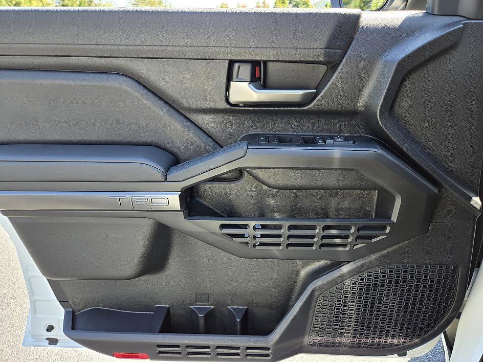 2025 Toyota Tacoma TRD Off Road - Photo 28