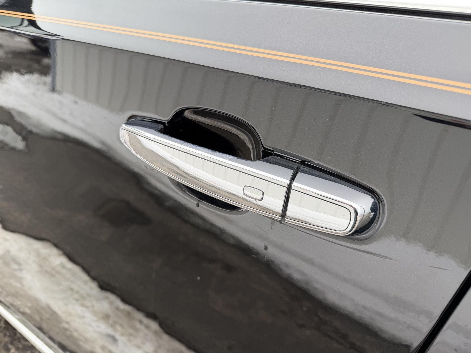 2023 Chevrolet Traverse High Country - Photo 11