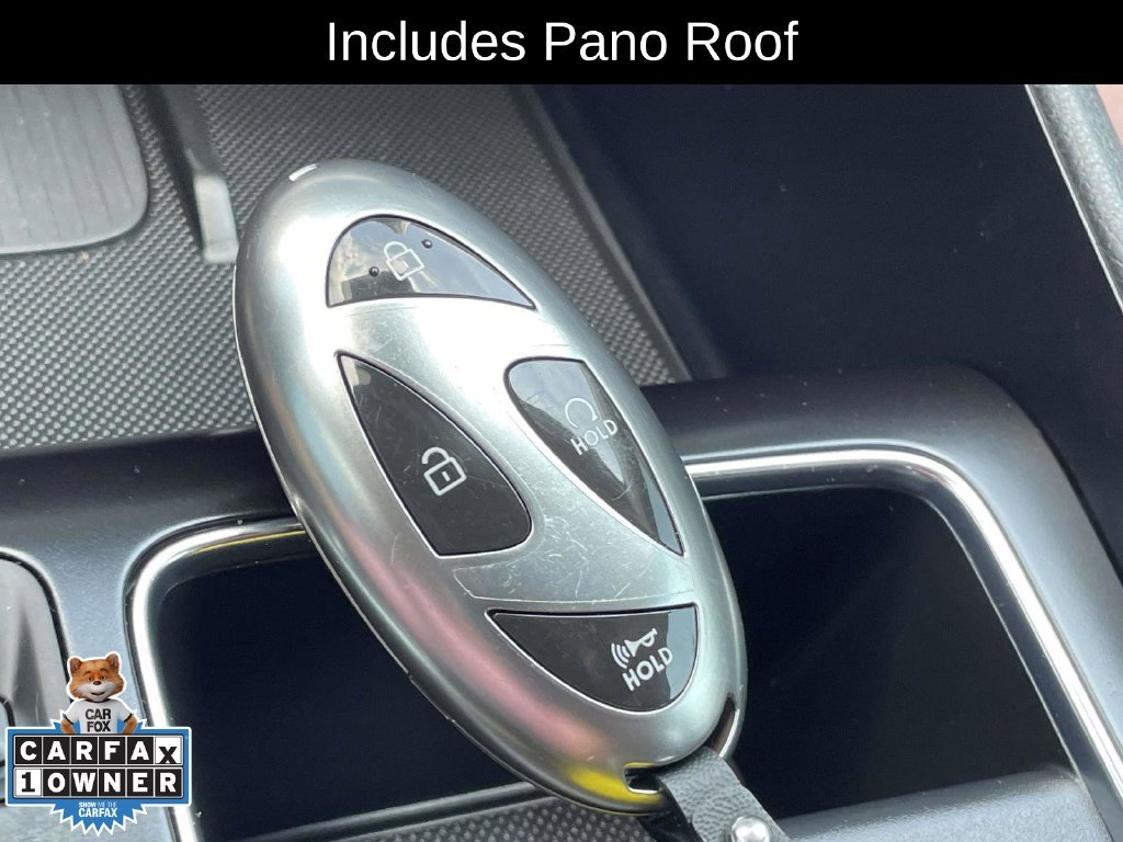 Certified Used 2025 White Hyundai SEL Convenience image 30