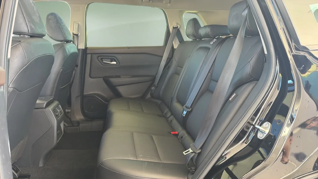 Certified Used 2023 Super Black Nissan SV image 12