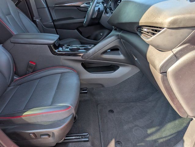 Used 2023  Buick Essence image 30