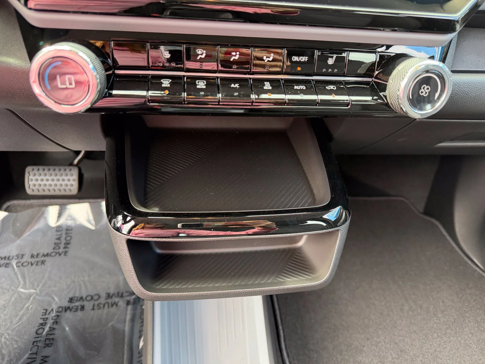 2027 Chevrolet Bolt LT - Photo 13