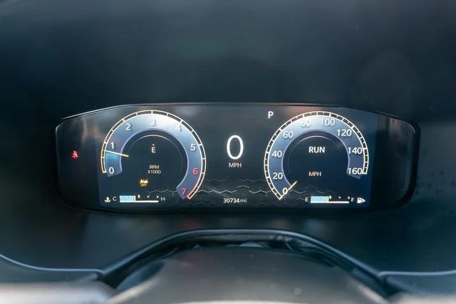 Used 2023 White Jeep Limited image 23