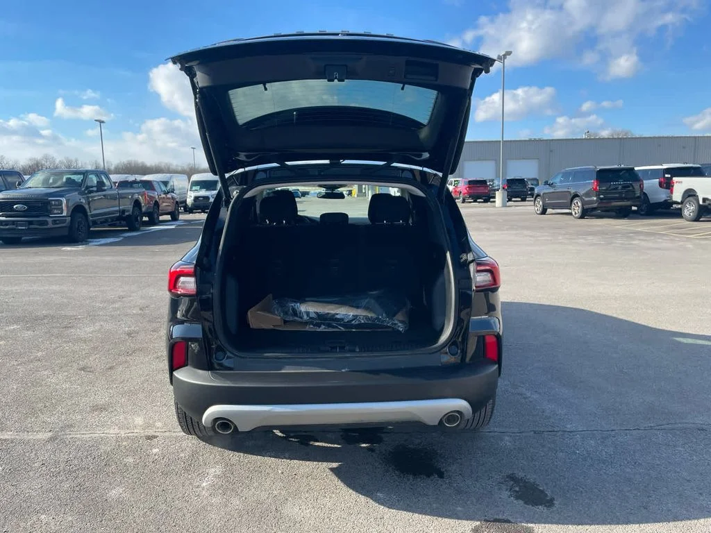 Used 2025 Black Ford Active image 10