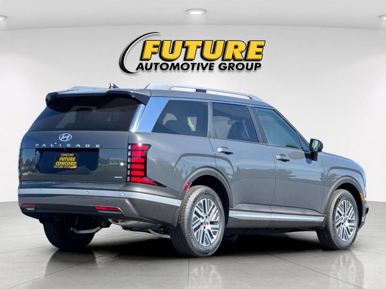 New 2026 Gray Hyundai SEL 7P image 3