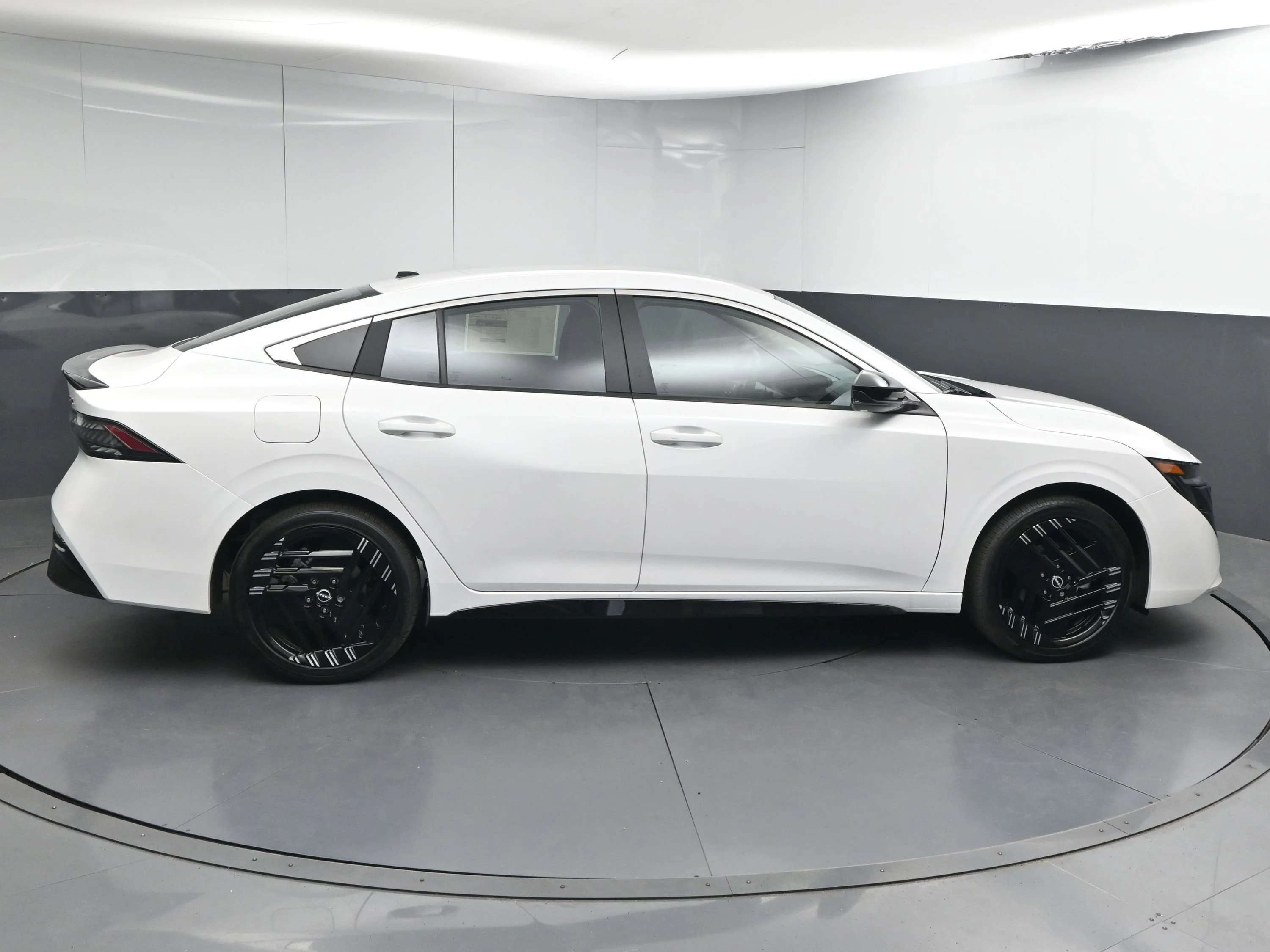 New 2026 Aspen White Tricoat Nissan SR image 8