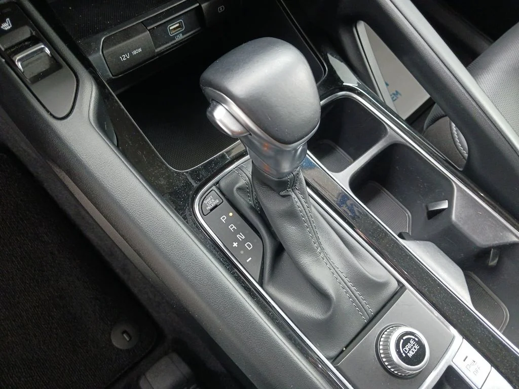Used 2021 Silver Kia S image 37