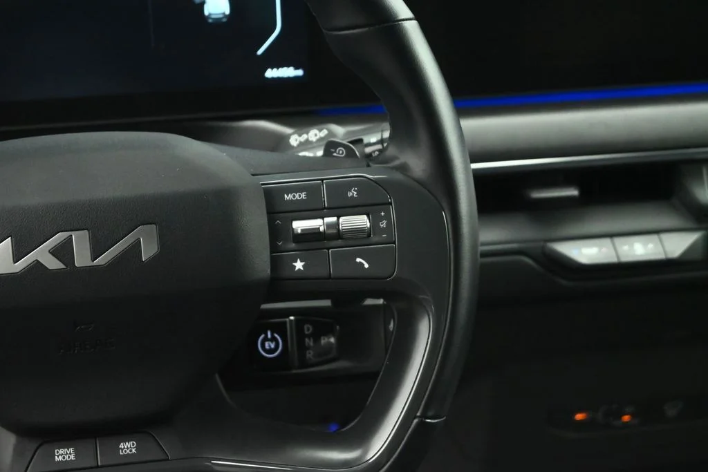 Certified Used 2024 Gray Kia GT-Line image 36