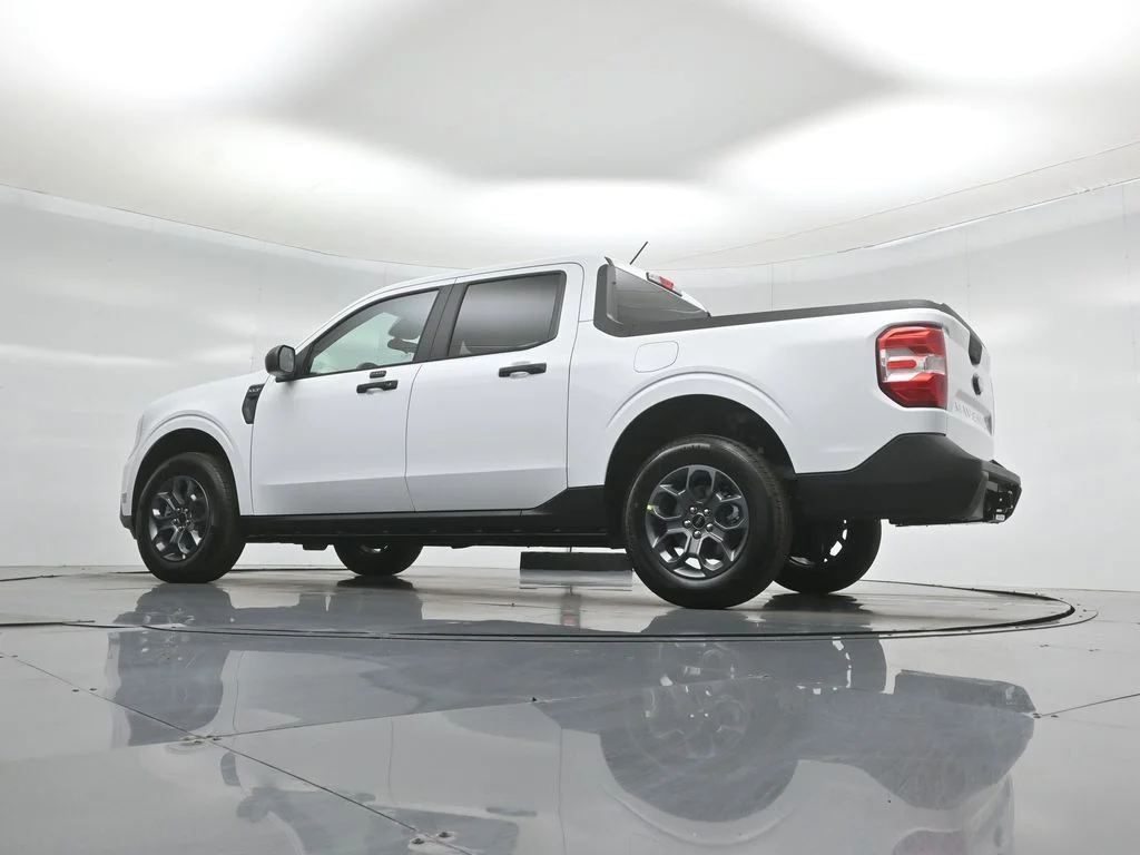 New 2026 White Ford XLT image 46