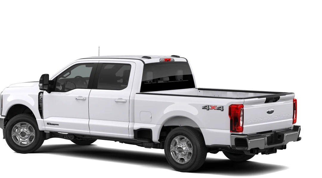 New 2026 Oxford White Ford XLT image 2