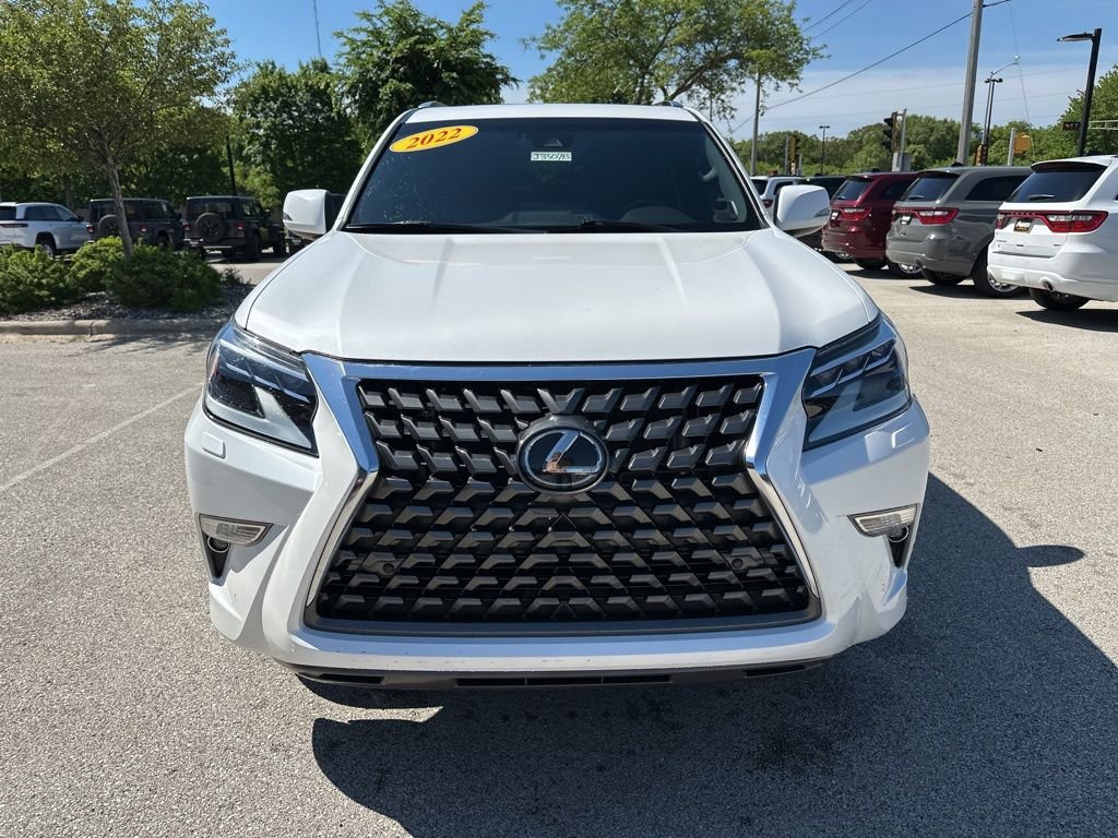 Used 2022 White Lexus 460 image 3