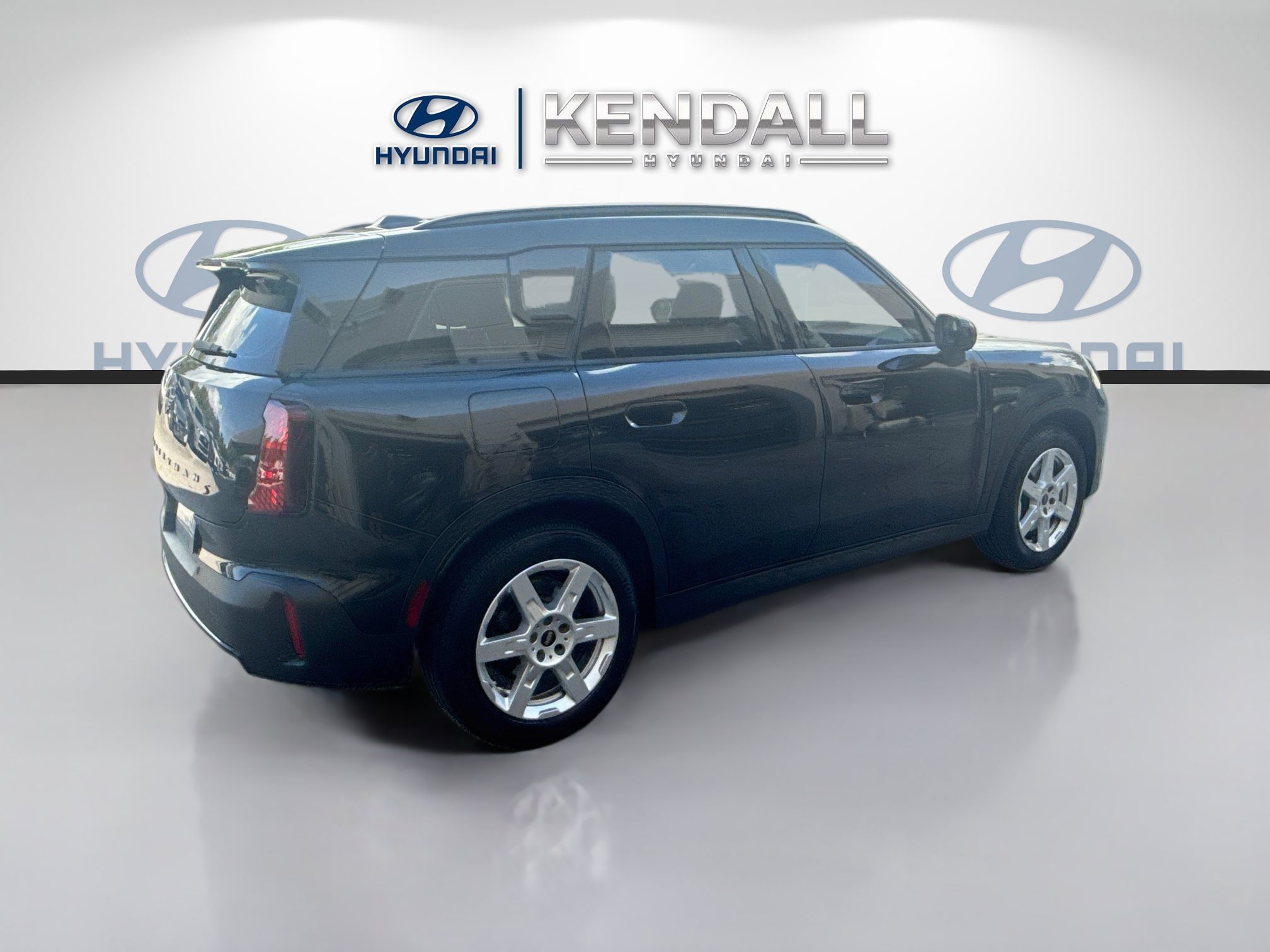 Used 2025 Midnight Black MINI S image 6