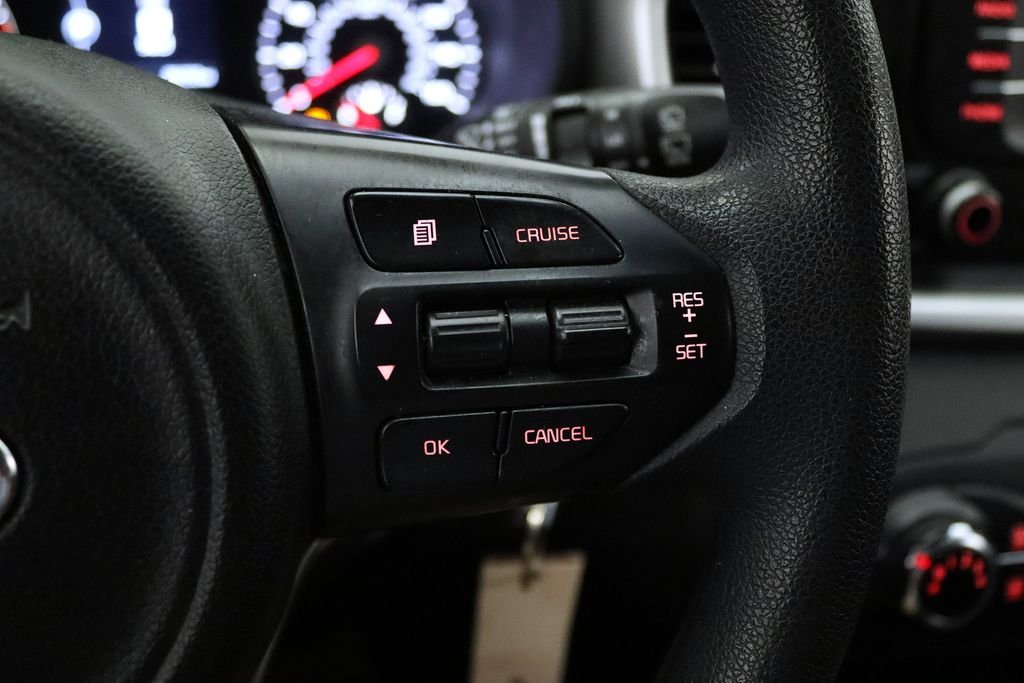 Used 2017 White Kia LX image 18