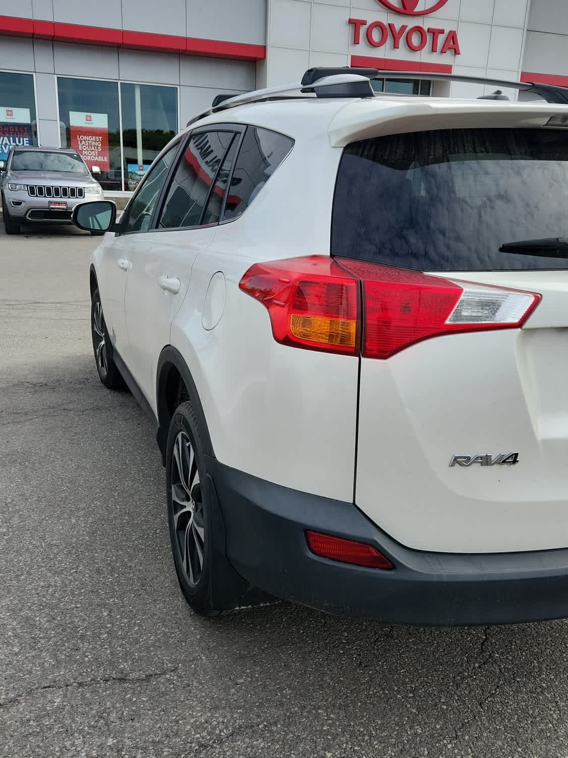 Used 2015 Blizzard Pearl Toyota Limited image 2