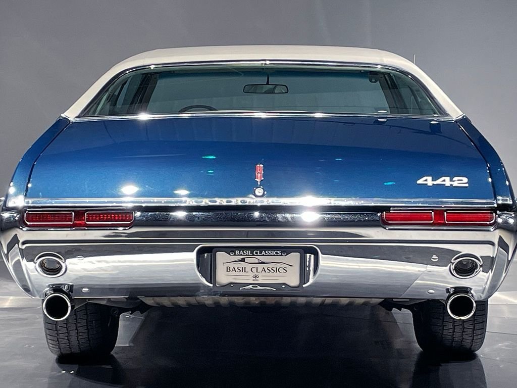 Used 1968  Oldsmobile Supreme image 14