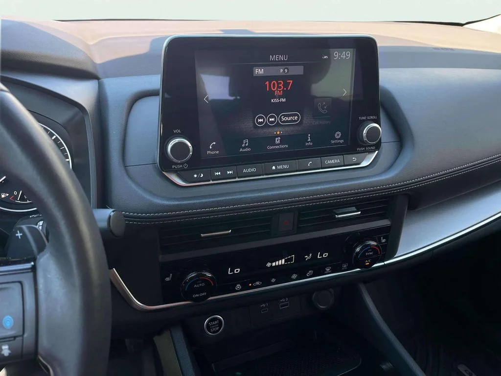 Used 2023 Super Black Nissan SV image 10