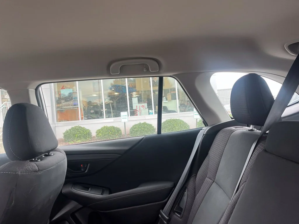 Used 2025 White Subaru 2.5i image 10