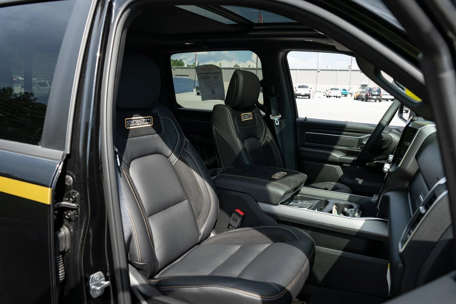 New 2026 Diamond Black Crystal Pearl-Coat Exterior Paint RAM Big Horn with DC 650 Supercharged Package image 49