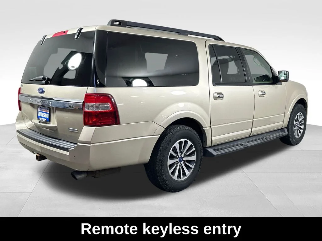 Used 2017 Gold Ford XLT image 12