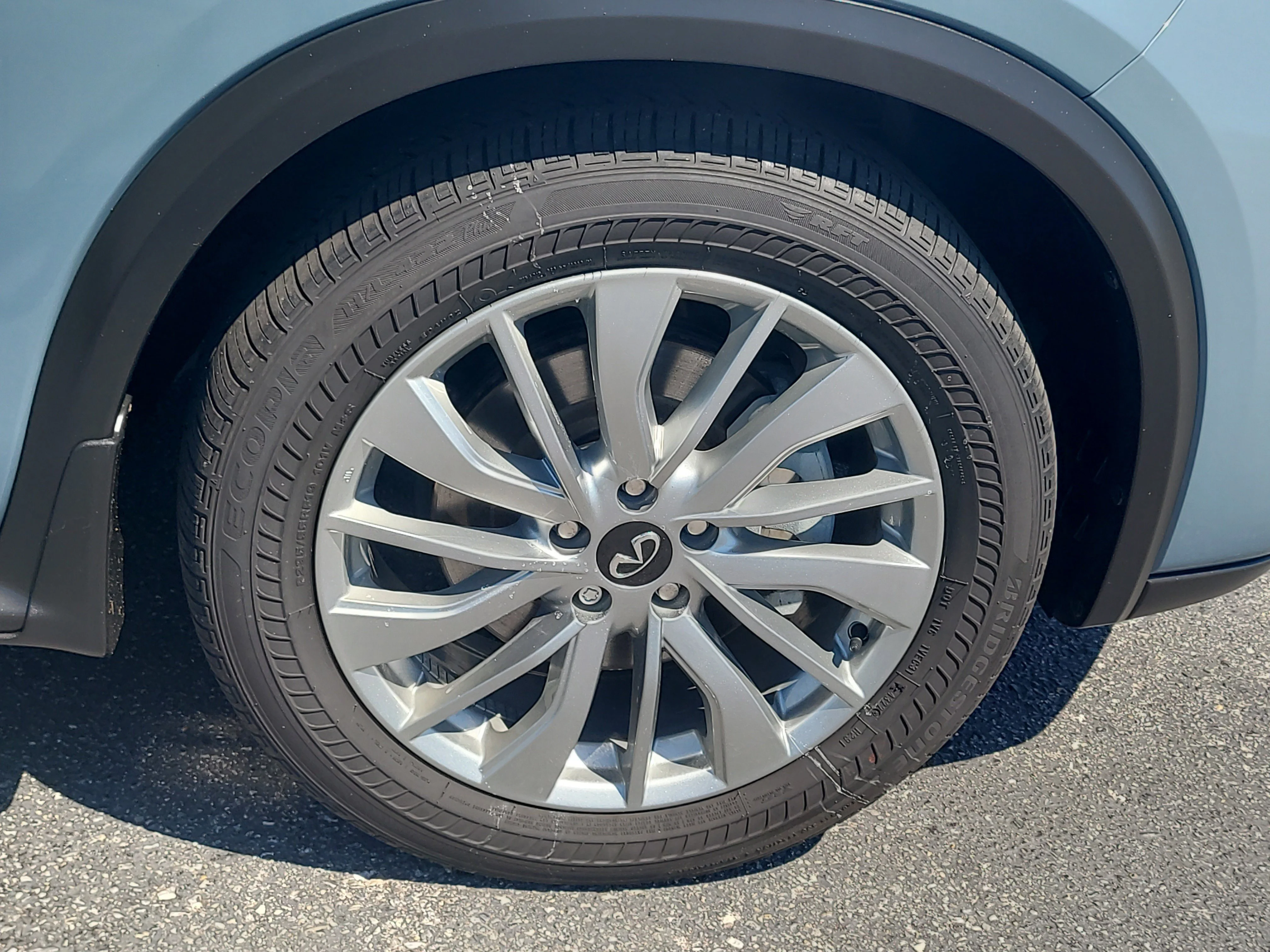 Used 2023 Slate Gray INFINITI LUXE image 9