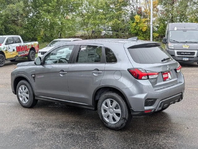 New 2027 Mercury Gray Metallic Mitsubishi 2.0 S 2WD image 2
