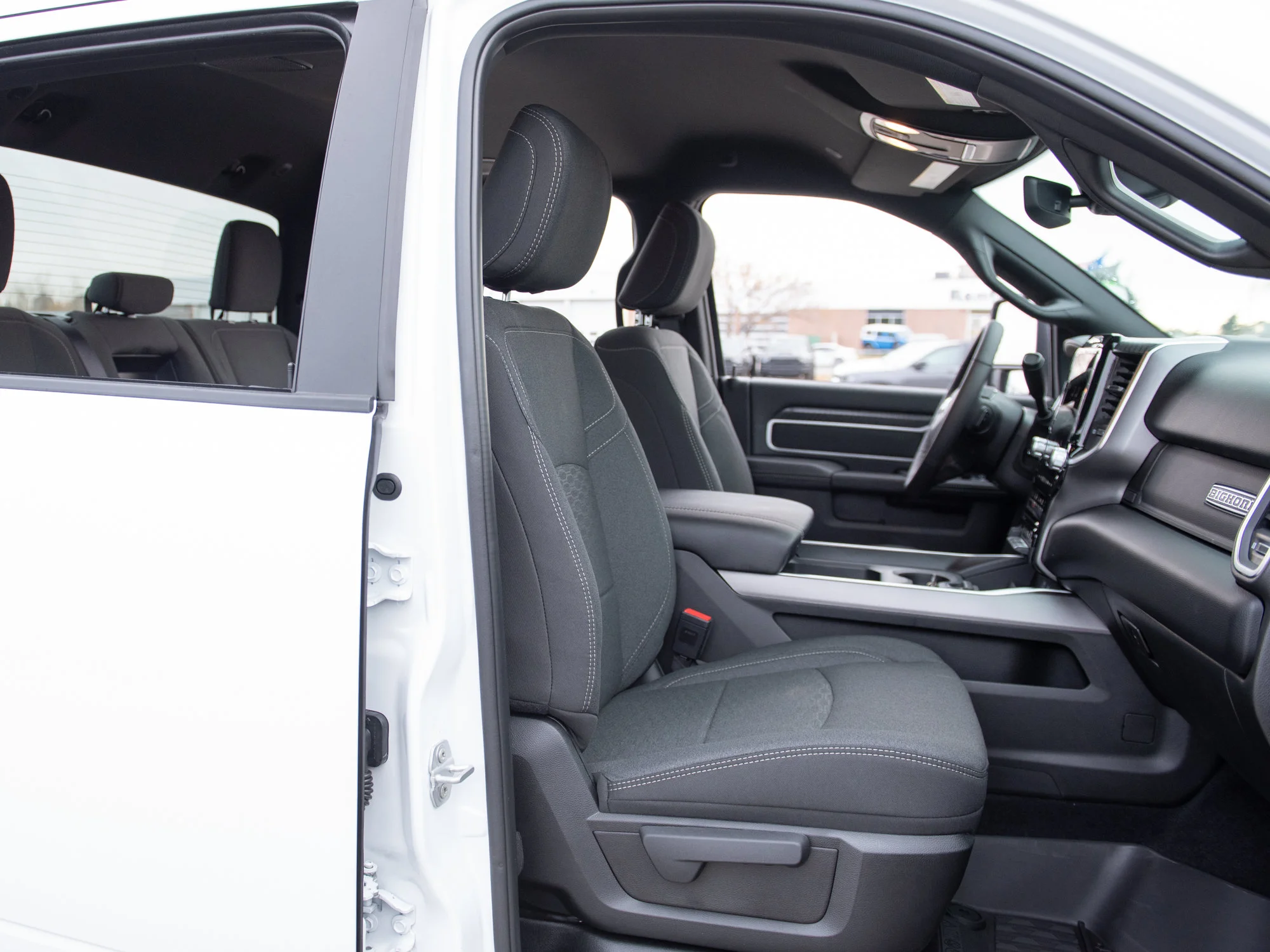 New 2027 White RAM Big Horn* Crew Cab 4x4, 6.4L HEMI V8, Heated Seats/Wheel, Remote Start image 26