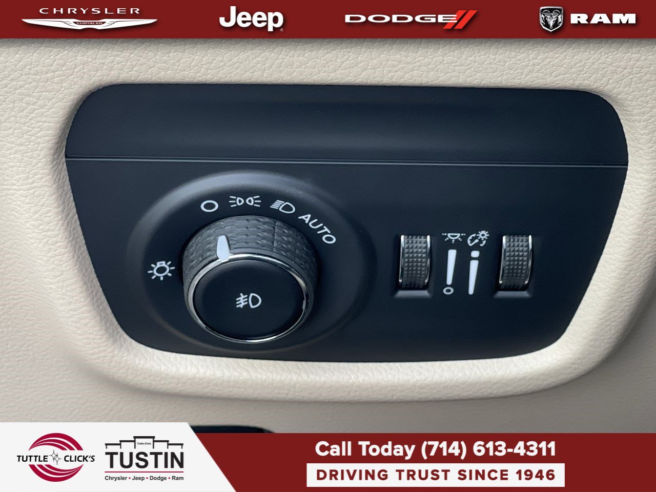 New 2026 Bright White Clear-Coat Exterior Paint Jeep Limited image 23