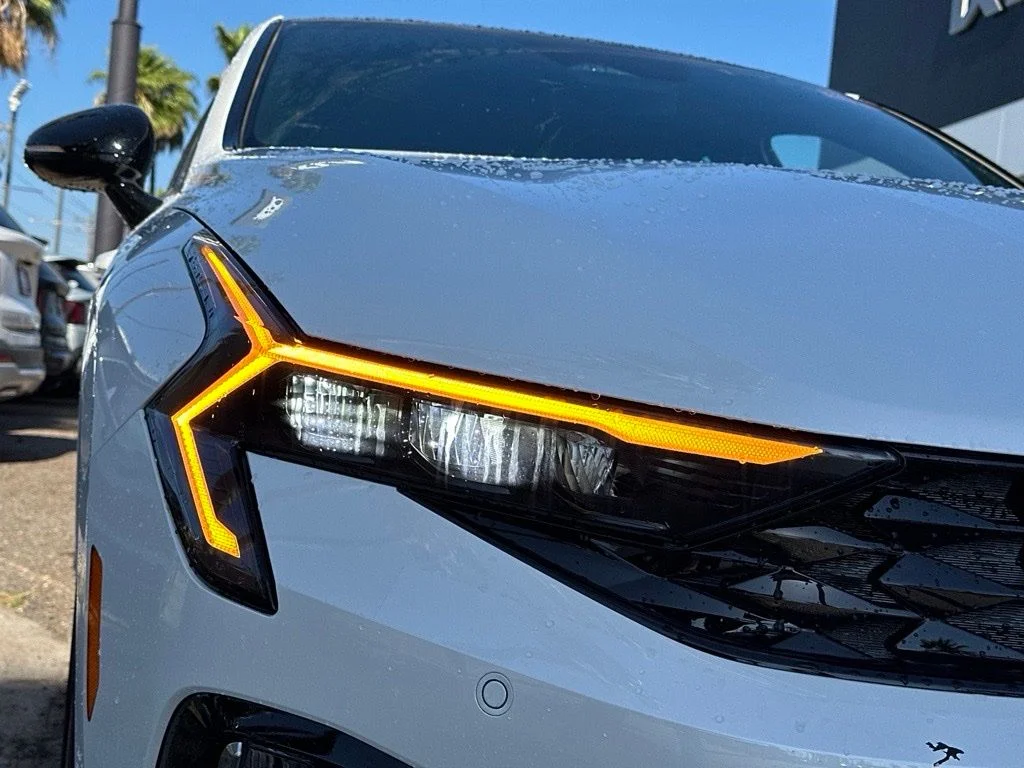 New 2026 White Kia GT-Line image 7