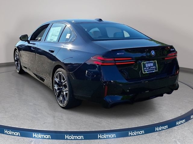 New 2027 Carbon Black Metallic BMW 530i xDrive image 7
