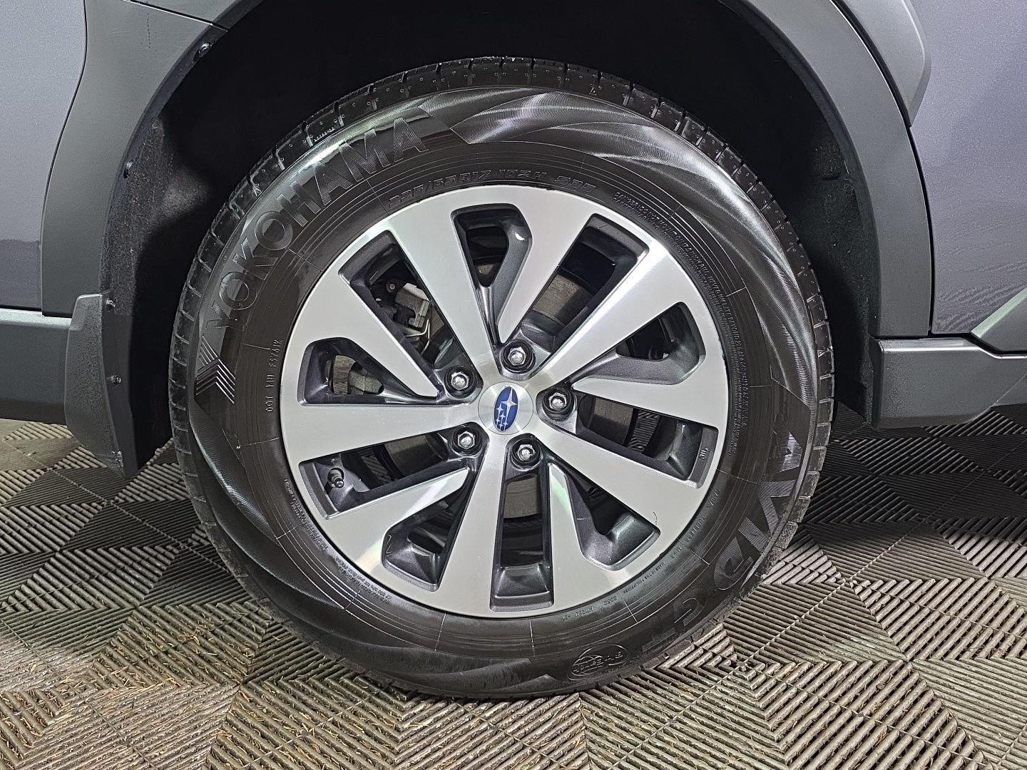 Used 2025 Magnetite Gray Metallic Subaru Premium image 3