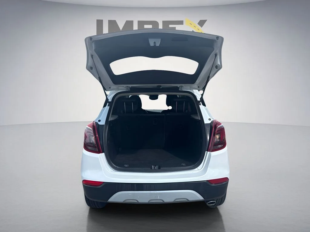 Used 2021 White Buick Preferred image 27