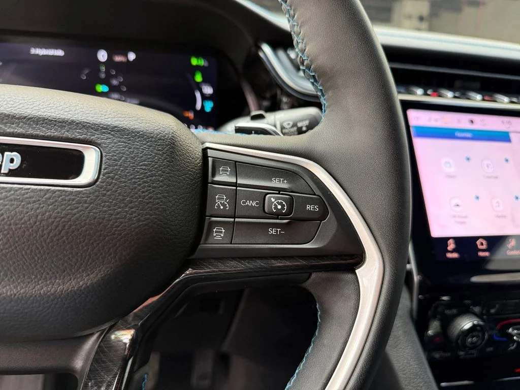 Used 2022 Gray Jeep Trailhawk 4xe image 25