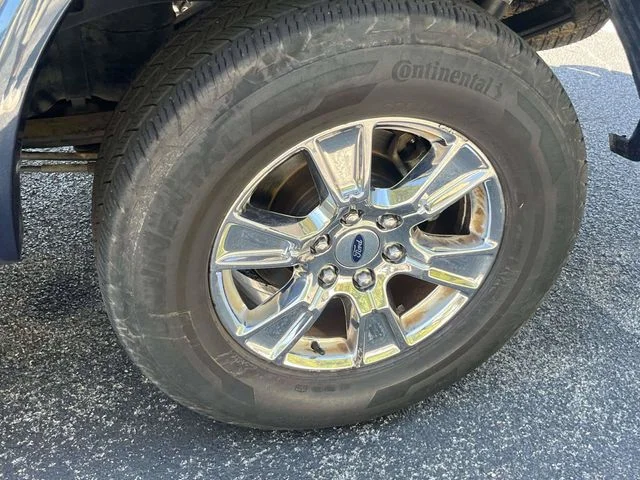 Used 2016 Blue Jeans Metallic Ford Lariat image 12