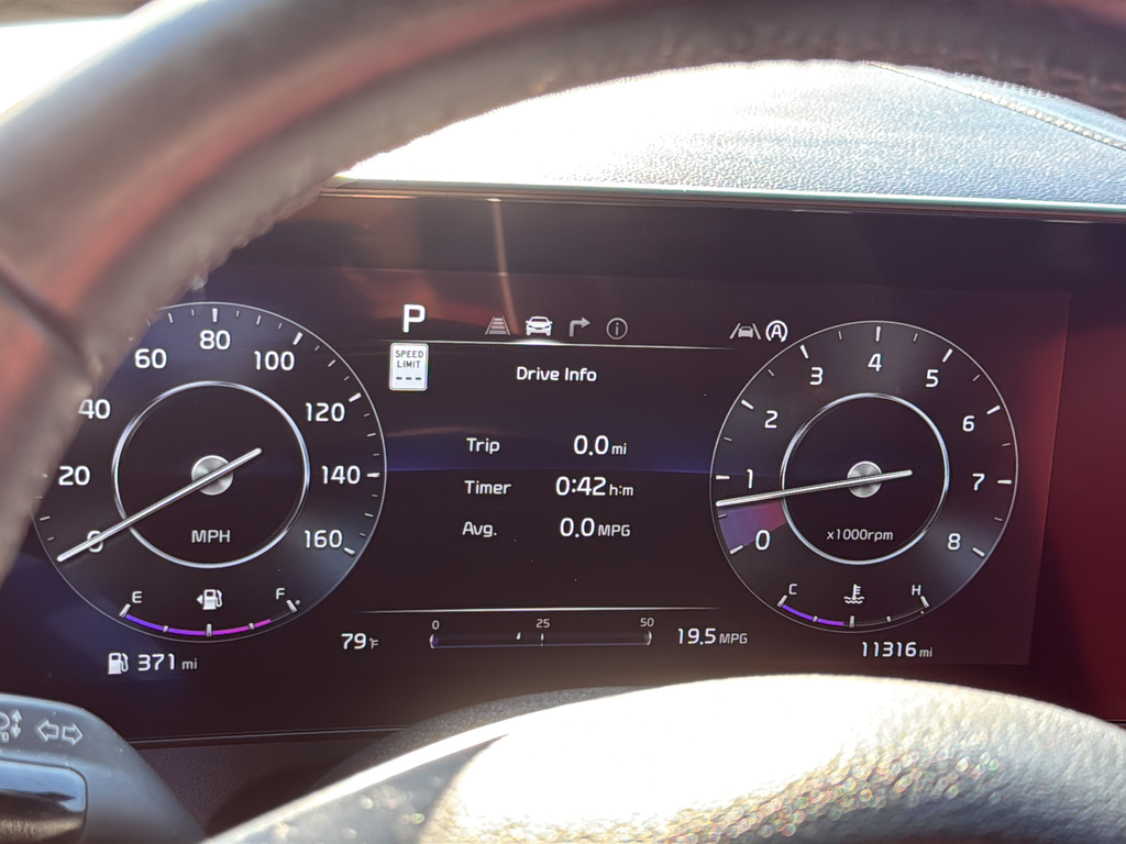 Used 2025 Black Kia SX image 37