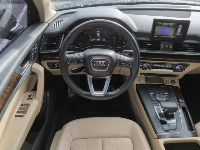 Used 2019 Mythos Black Metallic Audi 2.0T Premium image 17