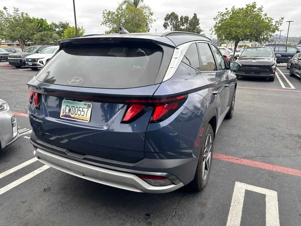Used 2025 Blue Hyundai SEL image 3