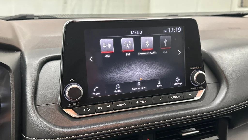 Used 2023 Gray Nissan SV image 28