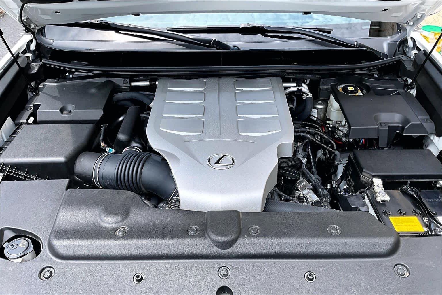 Used 2021 Starfire Pearl Lexus Premium image 32
