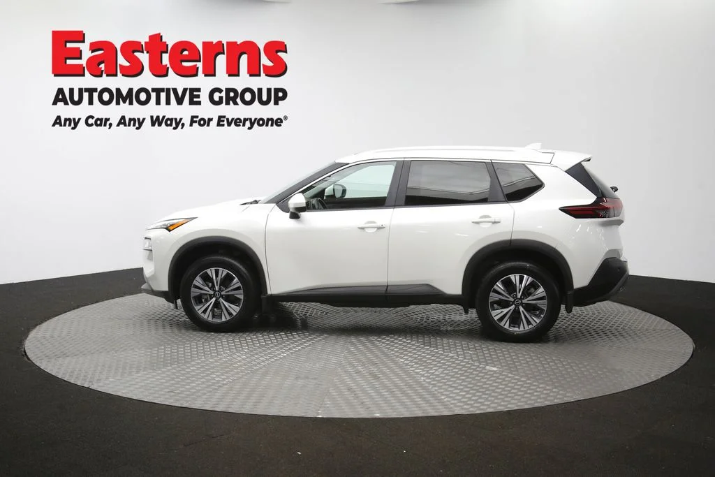 Used 2023 White Nissan SV image 61
