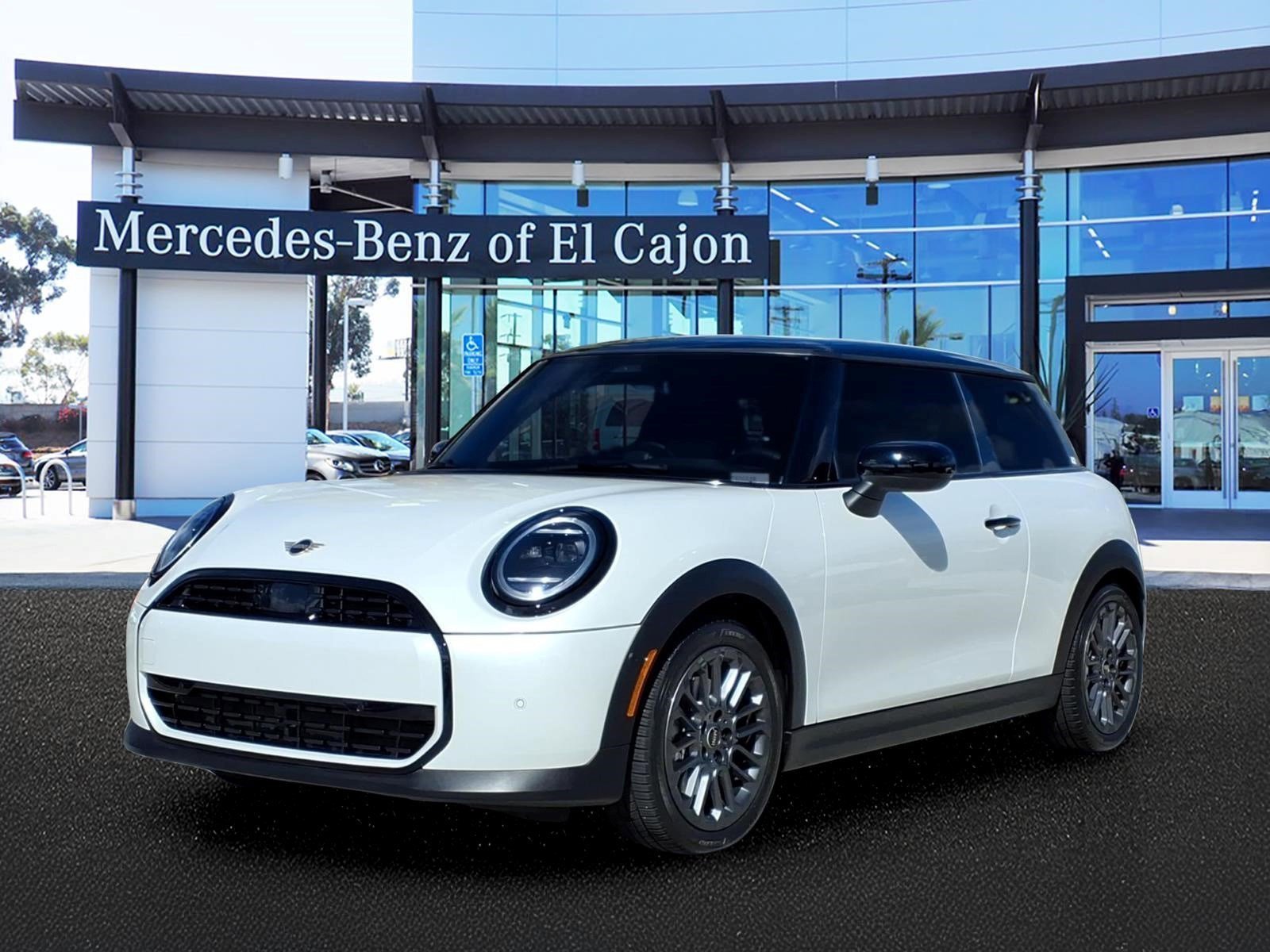 2026 MINI Hardtop's photo