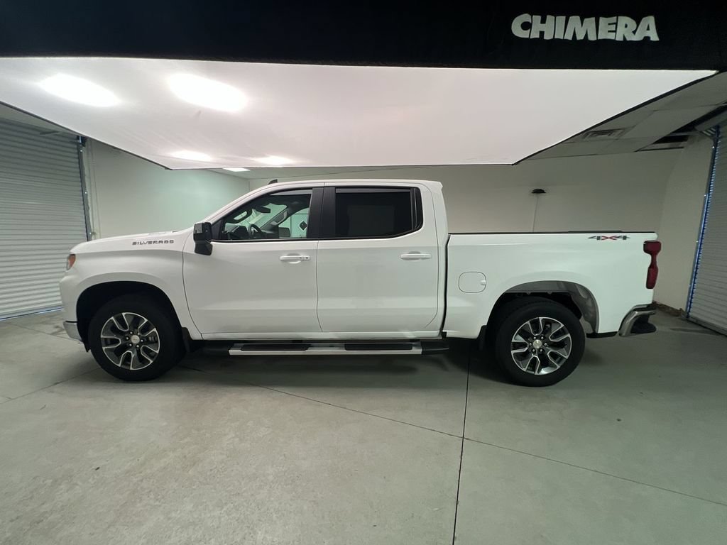 New 2026 Summit White Chevrolet LT (2FL) image 5