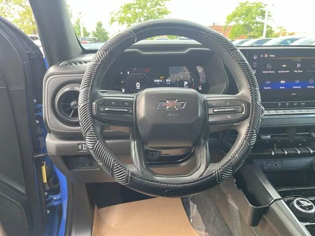 Used 2025 Blue Metallic Chevrolet Trail Boss image 13