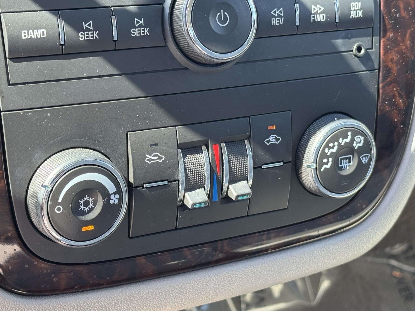 Used 2012 Black Granite Metallic Chevrolet LT Retail image 18