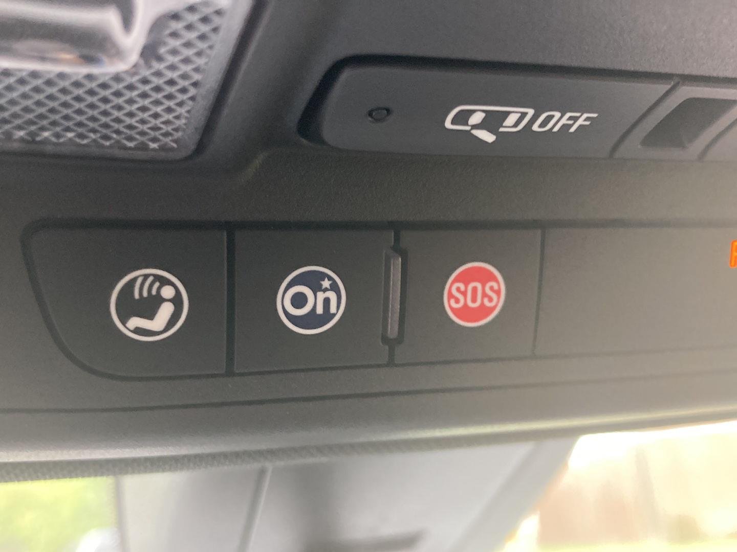 Used 2022 Silver Ice Metallic Chevrolet LT Cloth image 21