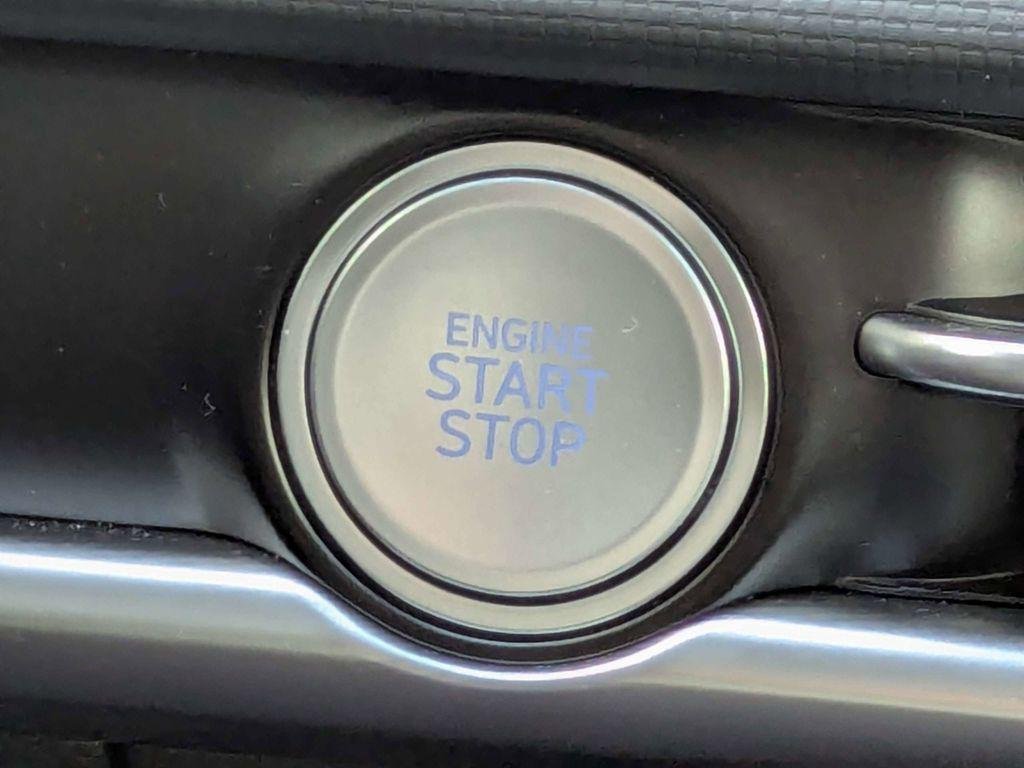 New 2026 Black Hyundai SE FWD image 31